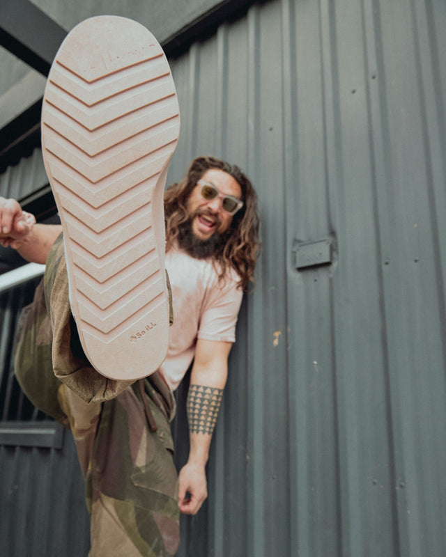 Jason Momoa wears the so ill x on the roam dirty pink mid top drifters