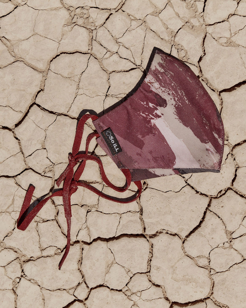 so ill x on the roam - jason momoa camo mask on the desert floor